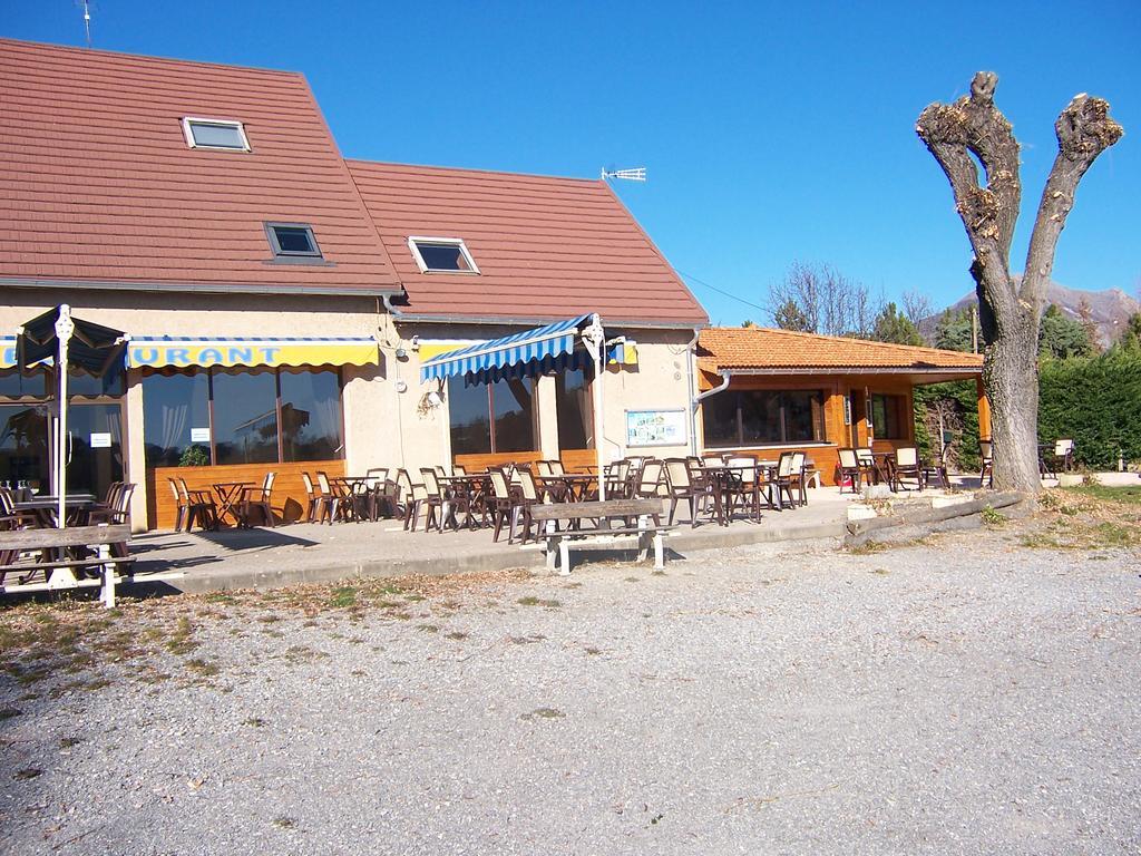 Camping La Motte Flottante La Freissinouse Ngoại thất bức ảnh