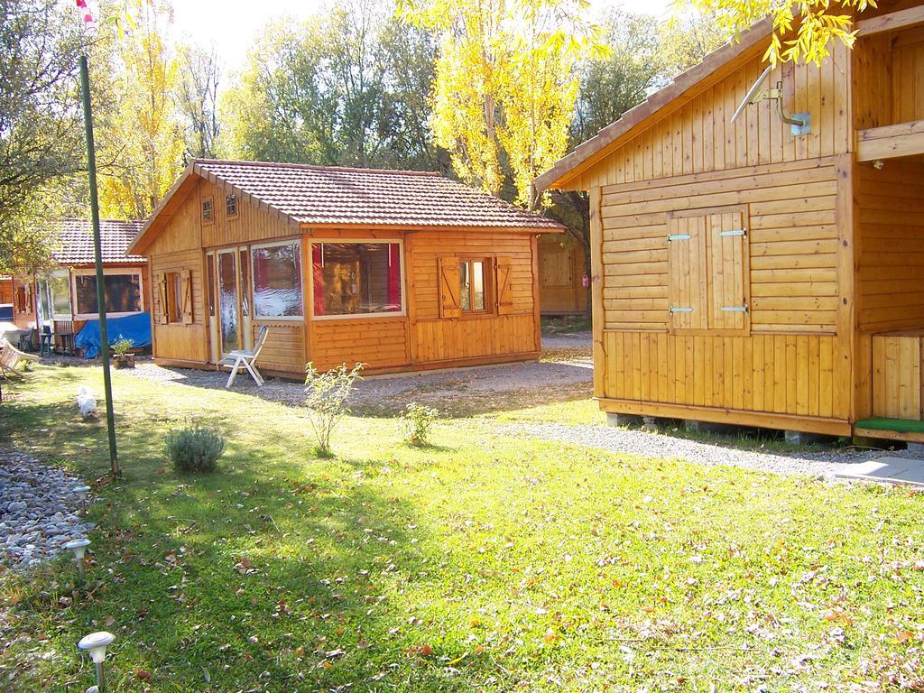 Camping La Motte Flottante La Freissinouse Ngoại thất bức ảnh